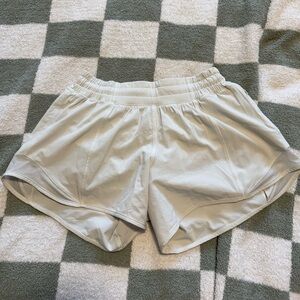Lululemon Hotty Hot shorts (Low Rise)